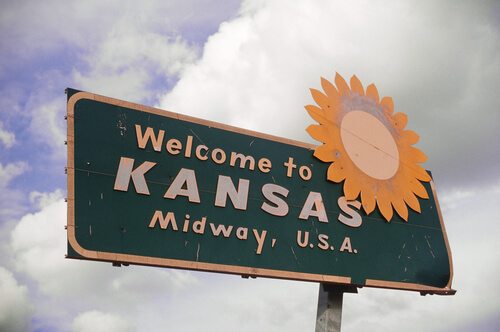 Kansas Turnpike Resumes Fueling Services