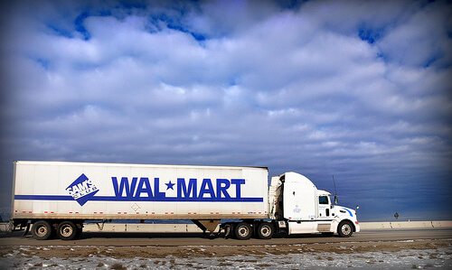 Truck Drivers for WalMart Earn for Charity