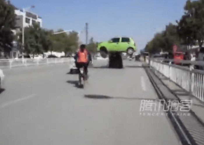 VIDEO: Forklift As A Tow Truck