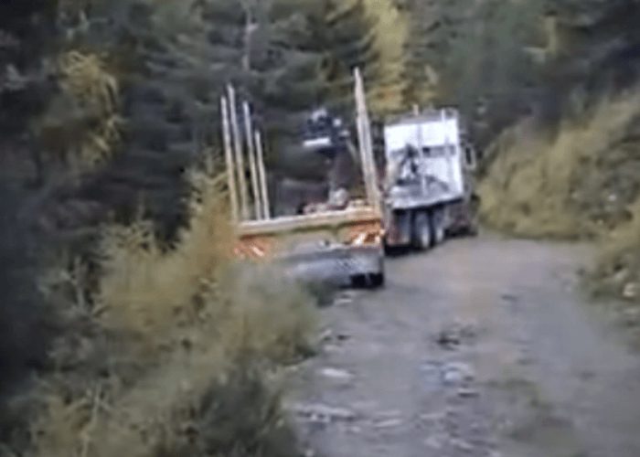 VIDEO: Truck Makes Turnaround On Narrow Road