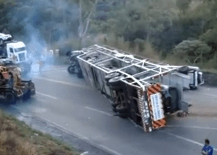 VIDEO: Truck Tip Over Fail