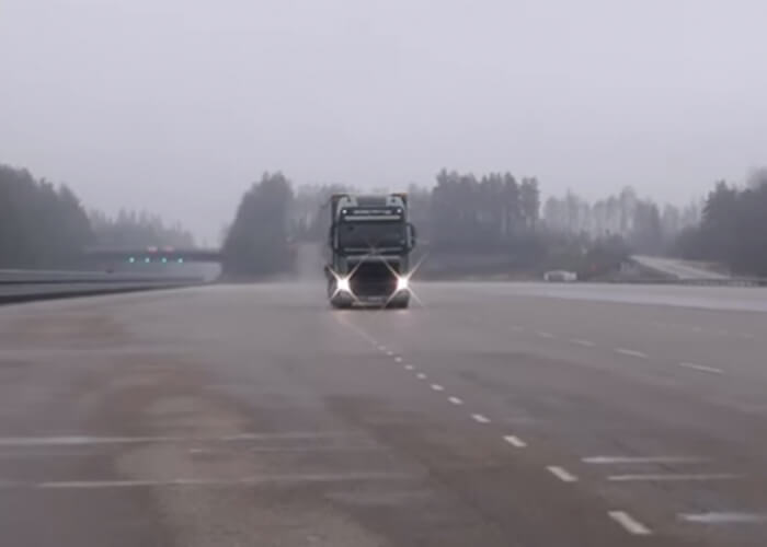 VIDEO: Volvo Tests Brakes With Collision Warning