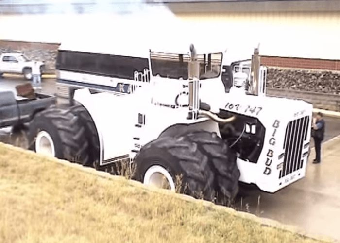 VIDEO: World’s Biggest Tractor