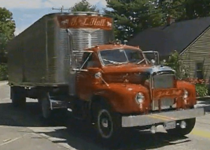 VIDEO: Classic 65 Mack B61 Two Stick