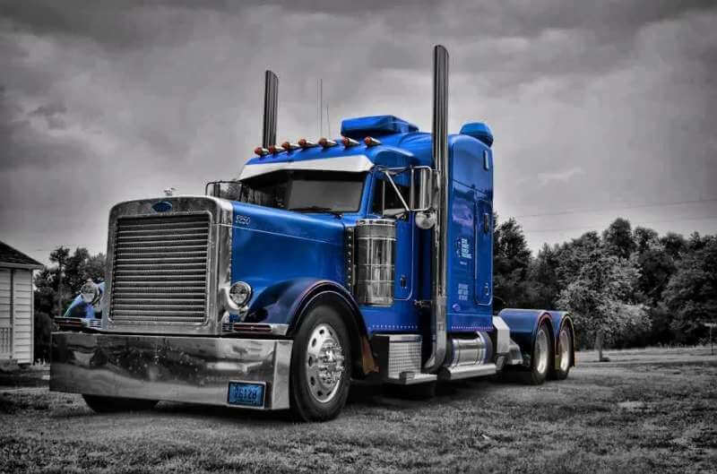Cool Peterbilt Semi Trucks