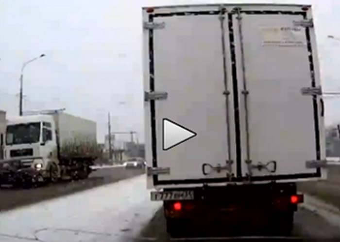 VIDEO: Truck Scoots Car Along