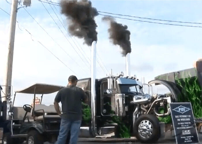 VIDEO: Black Magic 2000 HP Peterbilt 379 Smoke Show