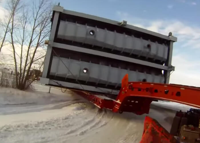VIDEO: Mega Machine 41’6 Ft Wide With 64-Wheeler