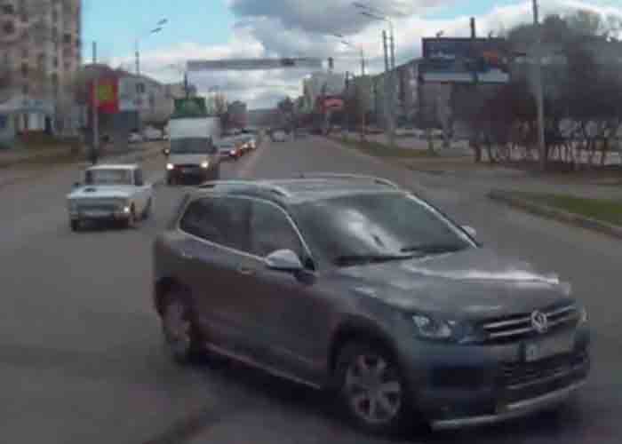 VIDEO: Car Doesn’t Yield To Truck On Left Turn