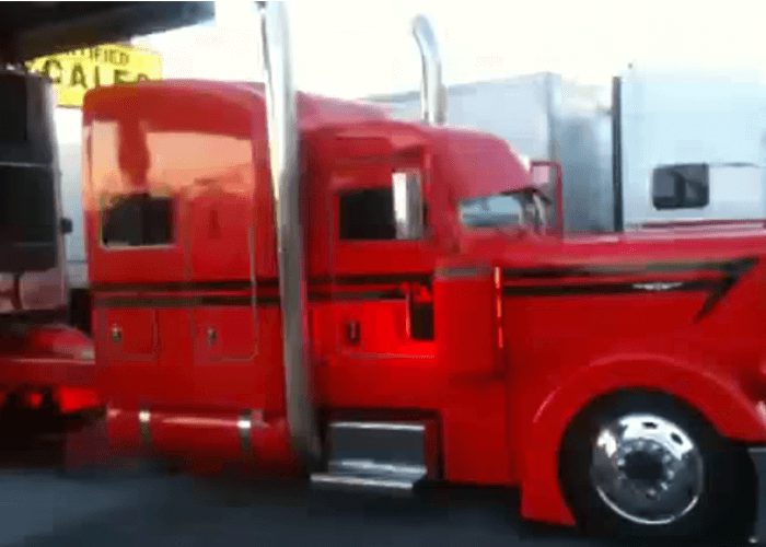 VIDEO: 2001 Peterbilt Ultra Sleeper, Limited Edition