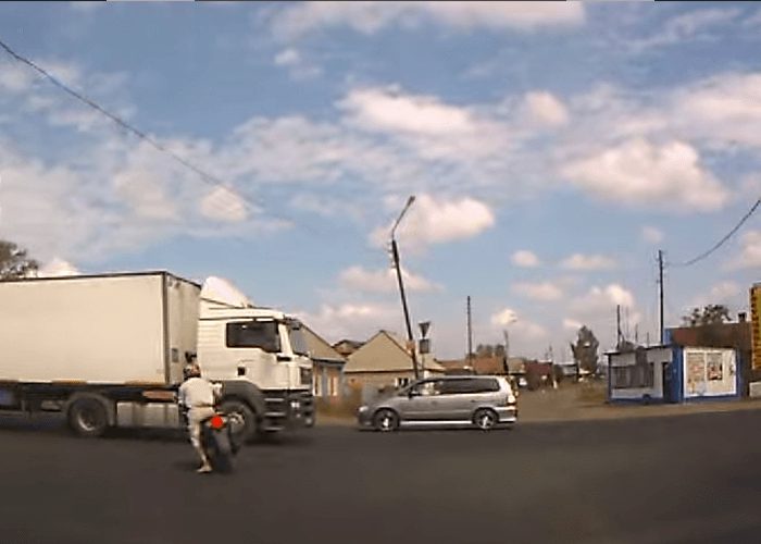 VIDEO: Scooter Rider’s Close Call with a Truck