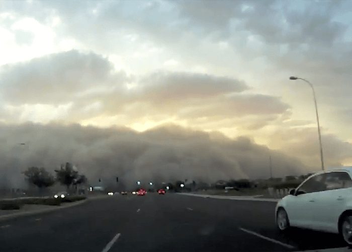 VIDEO: Driving Into A Dust Storm