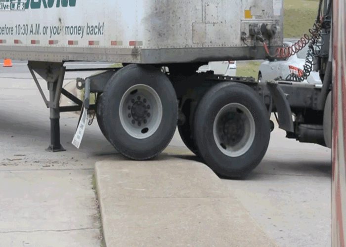 VIDEO: Stuck Truck