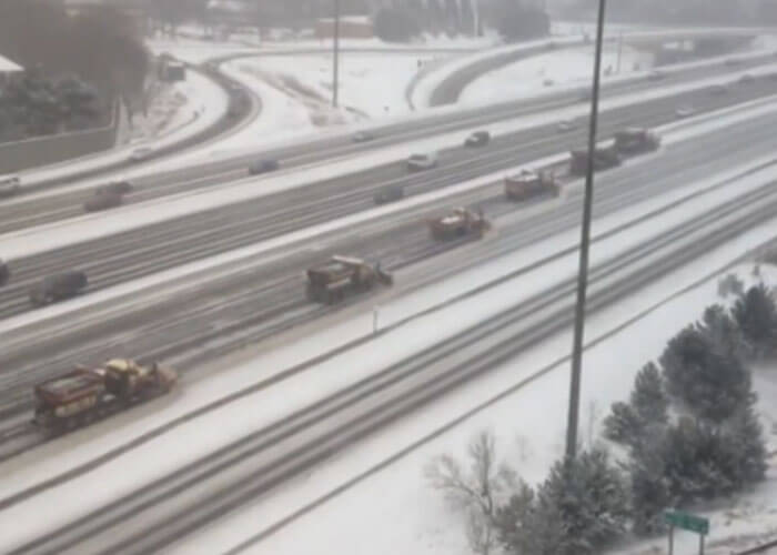 VIDEO: Canadian Snow Plows Getting the Job Done