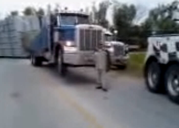 VIDEO: Tow Truck Lift Off