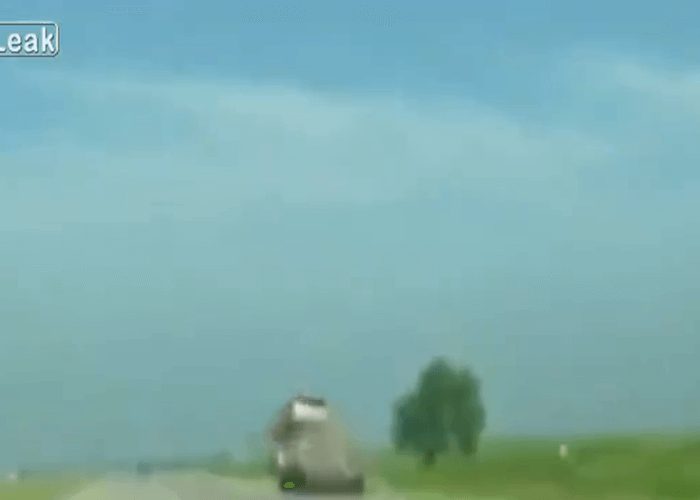 Video: SUV Goes Airborne