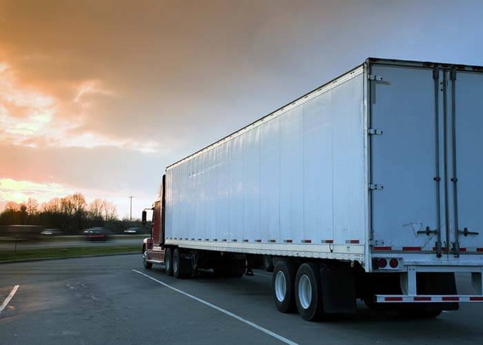 Truck- Truck Air Hose Cut in Scam Attempt