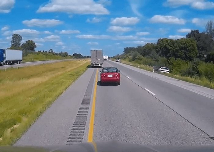 VIDEO: DFF News Crew Speeds Along Highway Shoulder