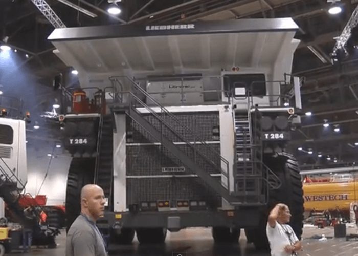 Video: World’s Largest Dump Truck