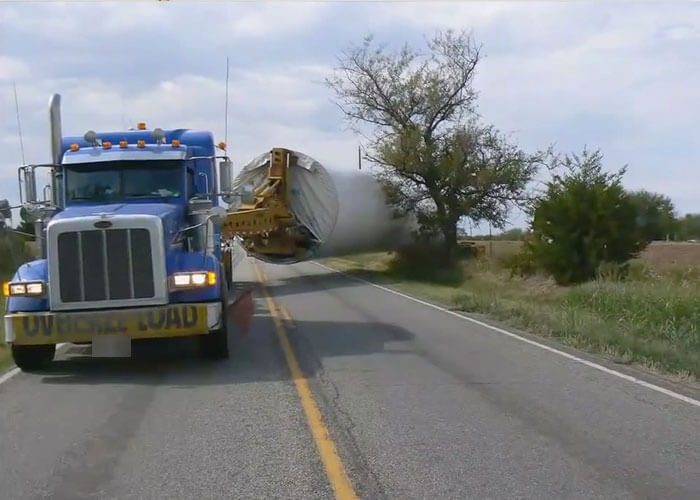 Video: Trucking Mishaps and Fails