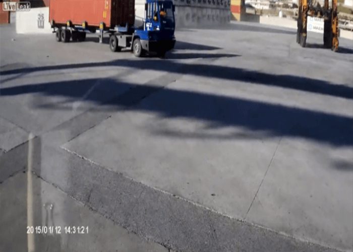 Video: Container Dropped On Truck