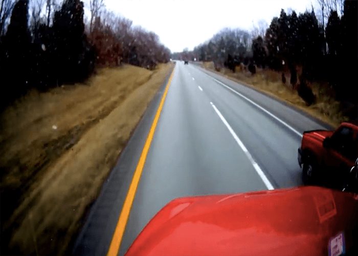 Video: Pickup Tries to Share a Lane With a Truck