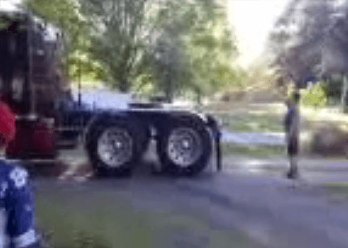 VIDEO: Grandfather Pulls Kid’s Loose Tooth With Truck