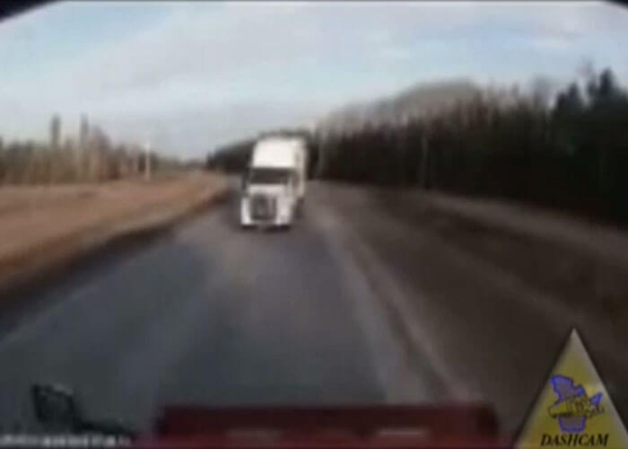 VIDEO: Truck Leaves Its Lane And Nearly Hits Oncoming Truck