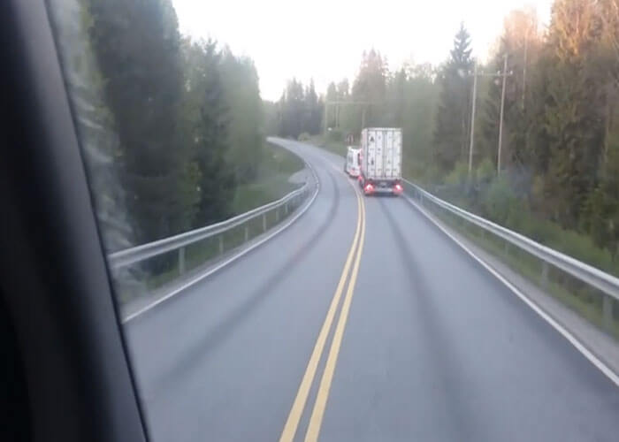 VIDEO: Dangerous Truck Driver?