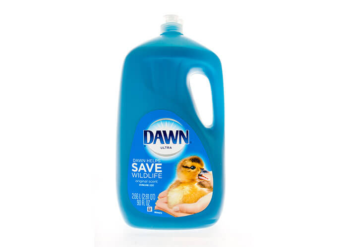7 Reasons You Should Keep a Bottle of Dawn In Your Truck