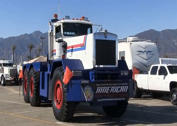 VIDEO: Loading A Show Truck