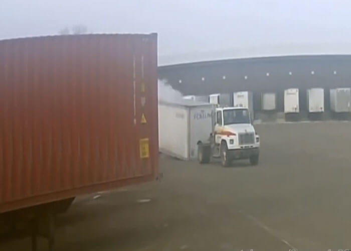 VIDEO: Compilation Of Trucks Losing Their Trailers