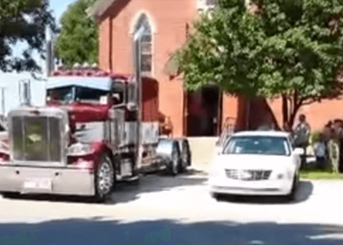 VIDEO: Trucker’s Buddies Accompany Him On His Final Ride