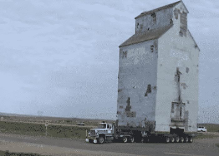 VIDEO: Trucking A 90-Foot Grain Elevator