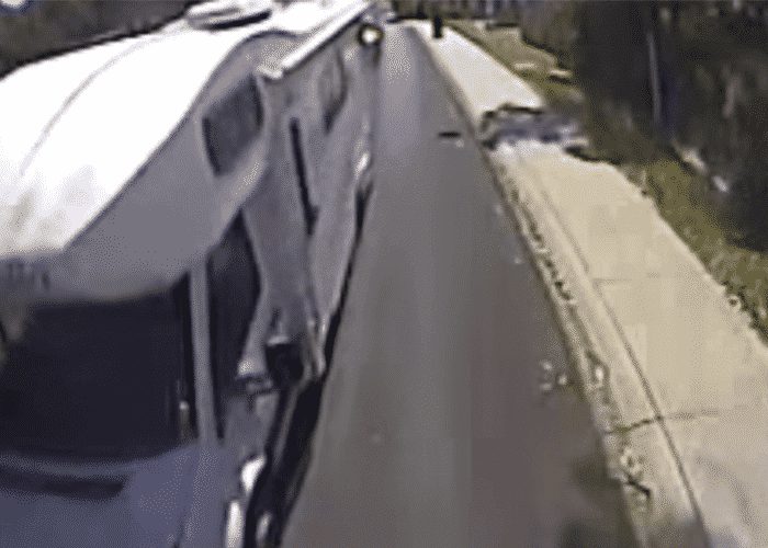 VIDEO: Inattentive RV Driver Slams Into Garbage Truck