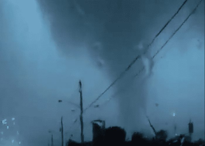 VIDEO: Man Too Busy Complaining About Other Drivers To Notice Tornado