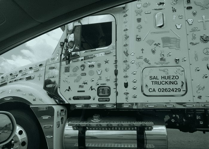 PHOTO: Bedazzled Truck