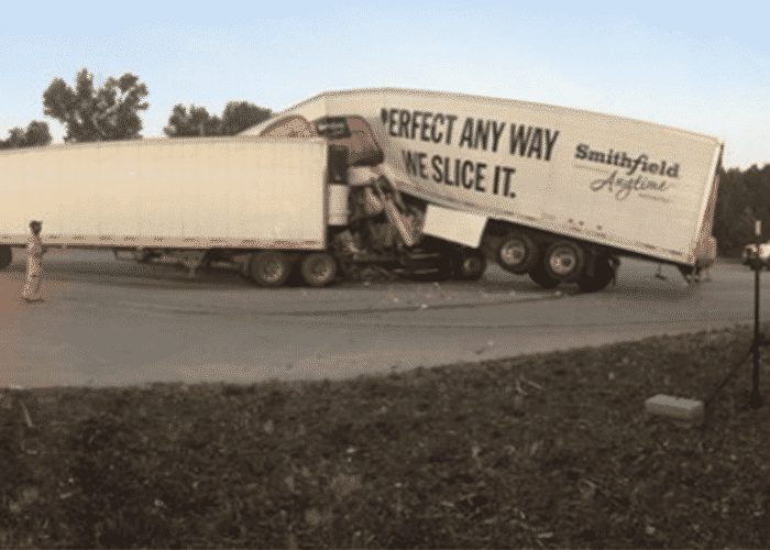 Both Truck Drivers Survive Incredible Crash