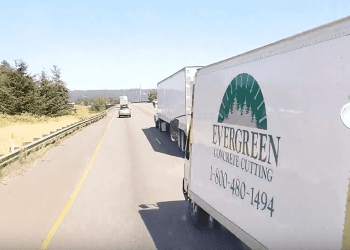 VIDEO: Box Truck Has No Time For One Semi To Pass Another