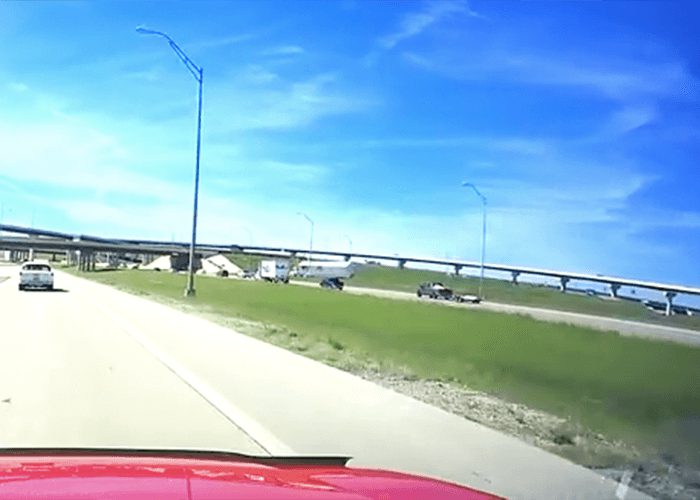 VIDEO: Semi Rolls On Onramp