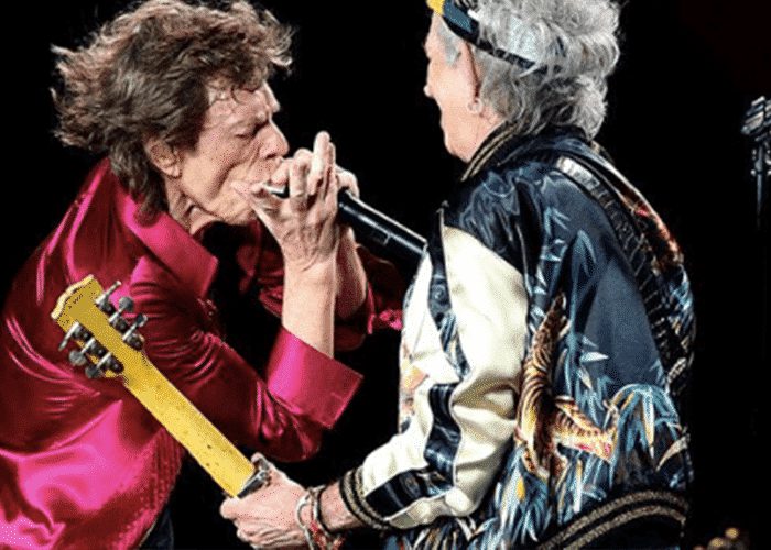 Over 1000 Truckers Treated To Surprise Set By Rolling Stones