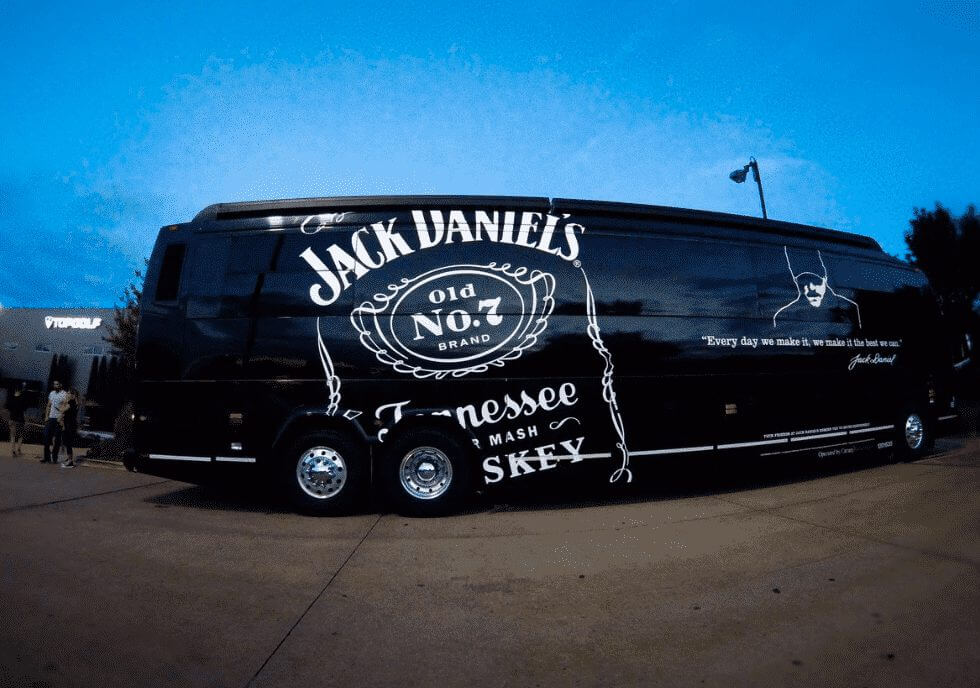 Eric Church Tour Bus Driver Says He Was Threatened By Trucker With Screw Driver