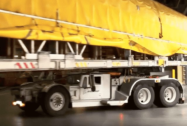 VIDEO: Get An Inside Look At How Boeing’s Long-Load Crew Moves Huge Airplane Parts