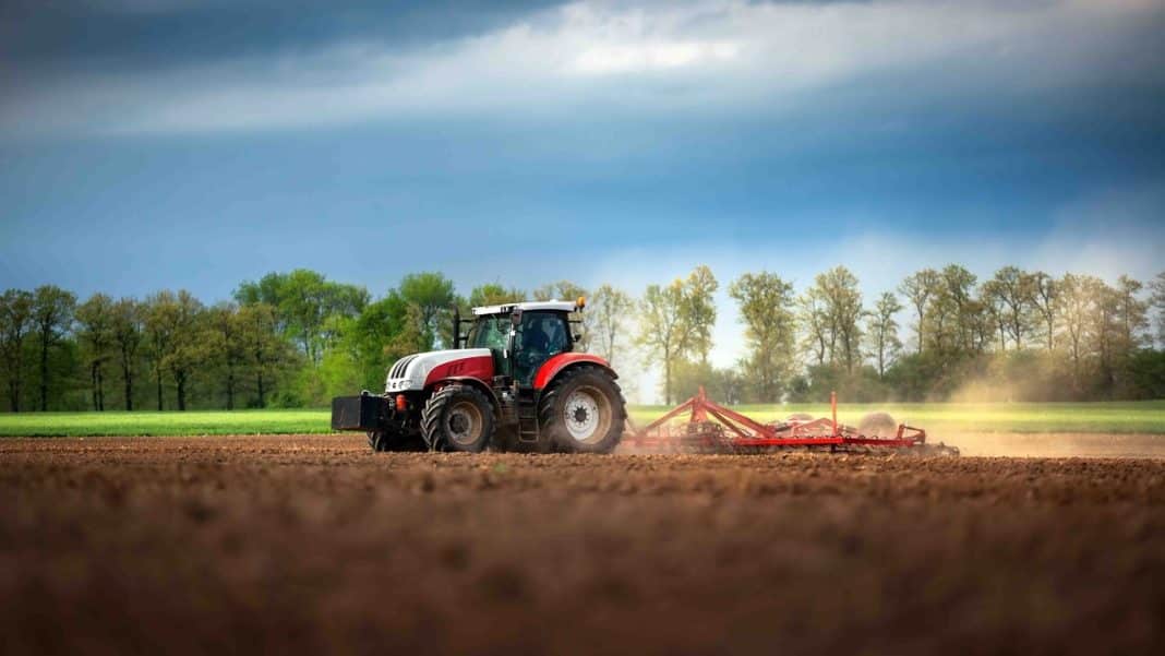 VIDEO: Farmer Breaks World Record By Reversing Tractor And Trailer For 12 Miles