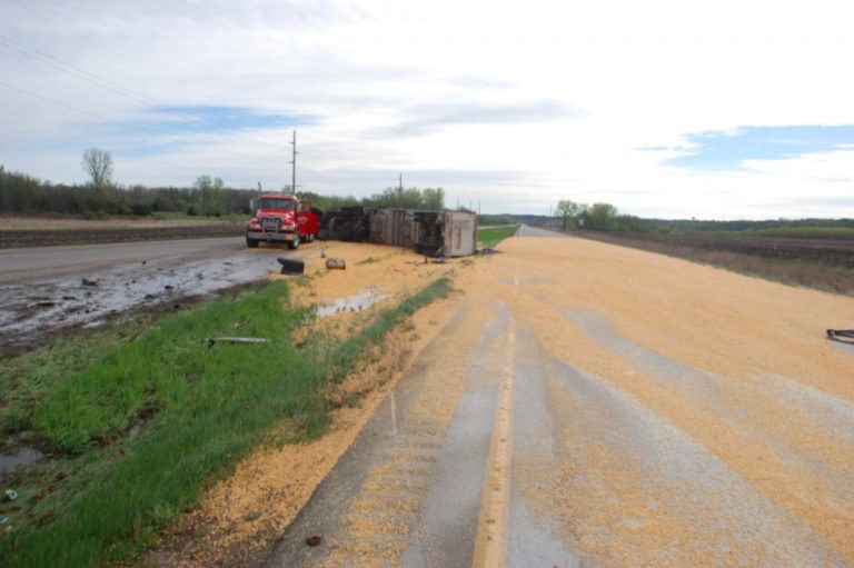 Semi Spills Massive Amount Of Corn After Ill-Advised U-Turn By Pickup
