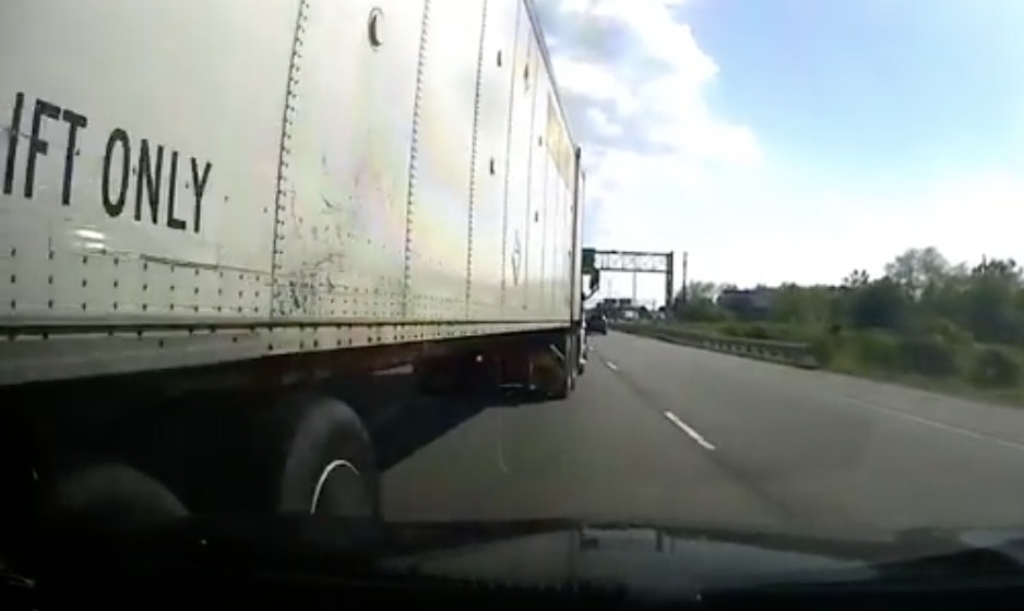 VIDEO: Respect The Blinker