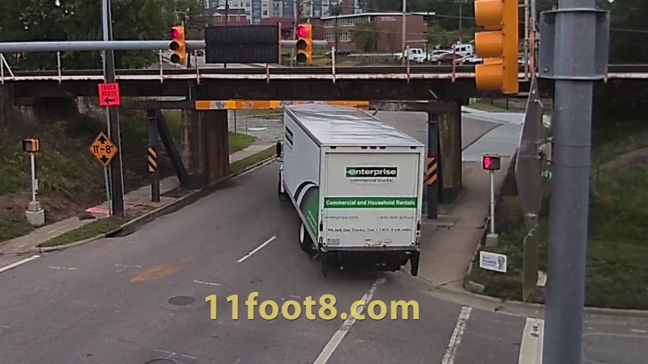 VIDEO: Low Clearance Ahead: Right Turn Gone Wrong