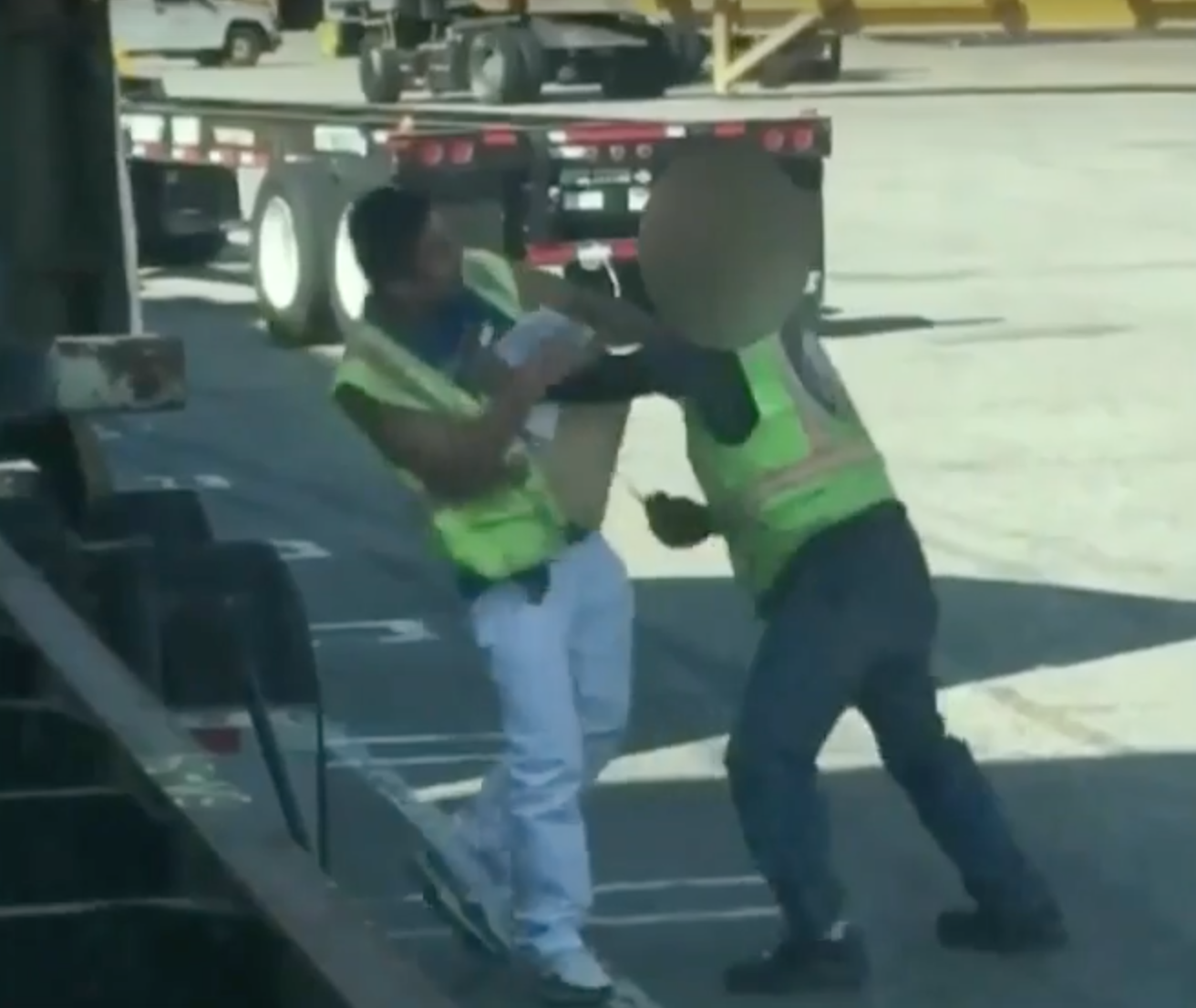 Truck driver and longshoreman in fistfight after driver waits for hours