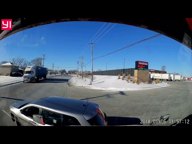VIDEO: This is why you don’t pass a truck on the right on a one lane road