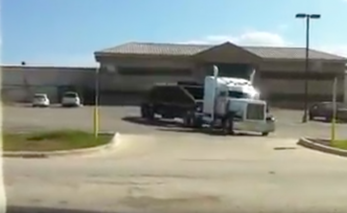 VIDEO: Trucker shows customer what happens when he doesn't pay his invoice